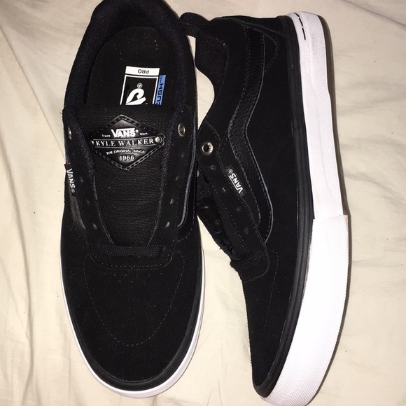vans kyle walker on feet